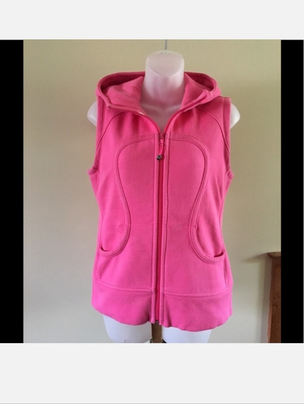 Lululemon Suns Out Guns Out Pink Scuba Hoodie Vest Size 8